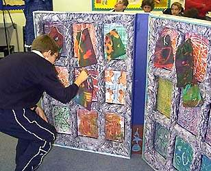 Kemnal pupils hanging poems and screen printed bags
